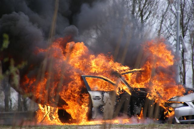01042012 autobrand A77_2.jpg